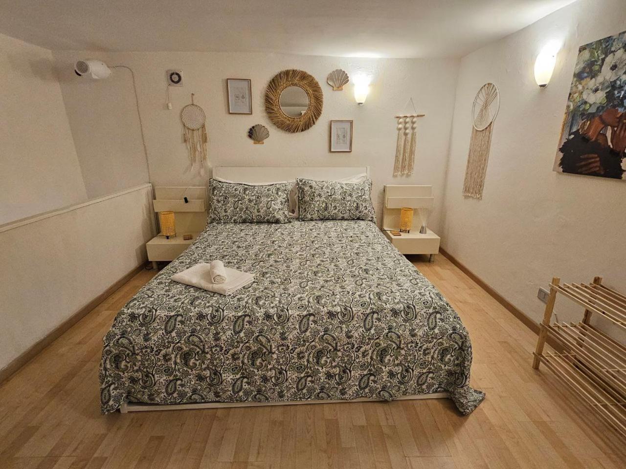 La Maison Bouganville ซาแลร์โน ภายนอก รูปภาพ